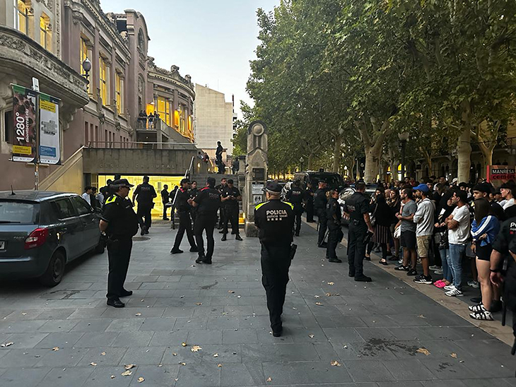 Entitats de Manresa fan una crida a no promoure “el racisme” arran de la baralla de dissabte