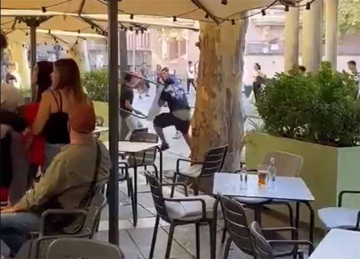 Manresa veu “molt greu” la baralla multitudinària de dissabte a la tarda a la ciutat