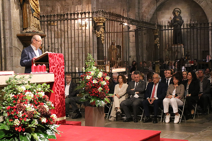 Girona s’omple per Fires de Sant Narcís a l’espera d’un nou bisbe