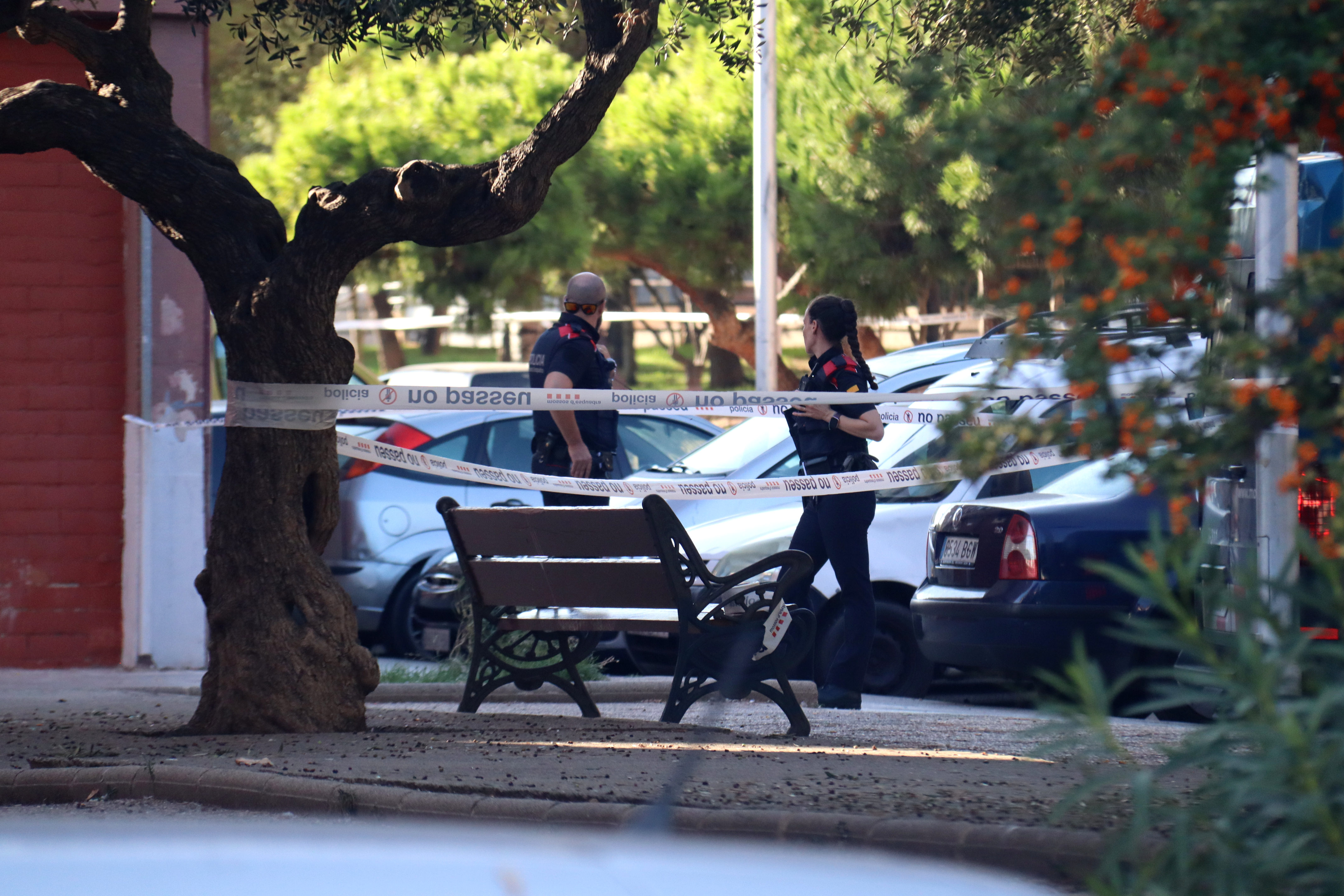 Continua el dispositiu policial al barri de Campclar de Tarragona l’endemà del tiroteig