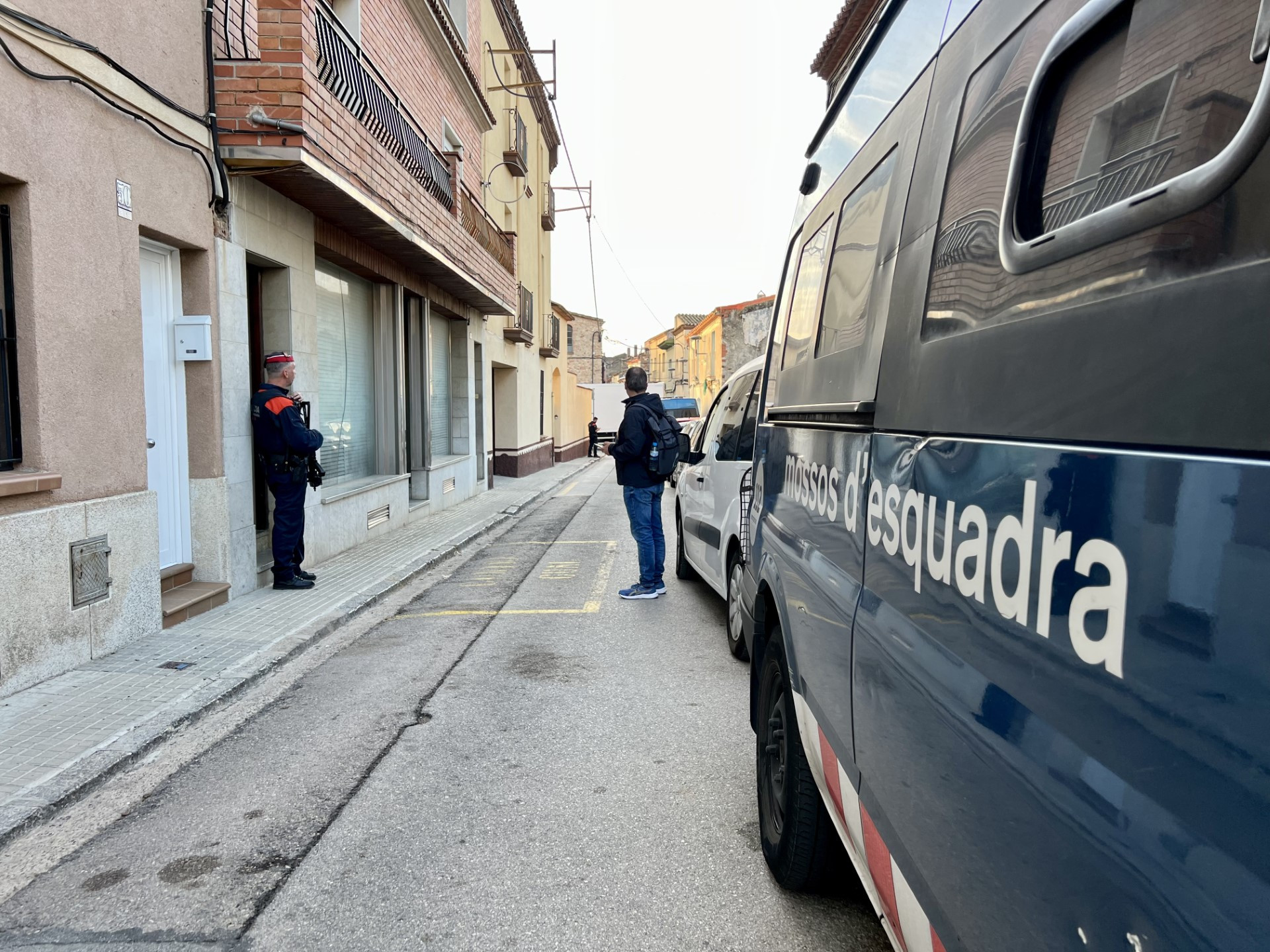 Almenys quatre detinguts en un dispositiu contra una organització neonazi anomenada Combat 18