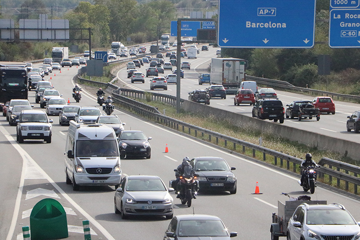 El 85% dels vehicles ja han tornat a l’àrea metropolitana de Barcelona després del pont del Pilar