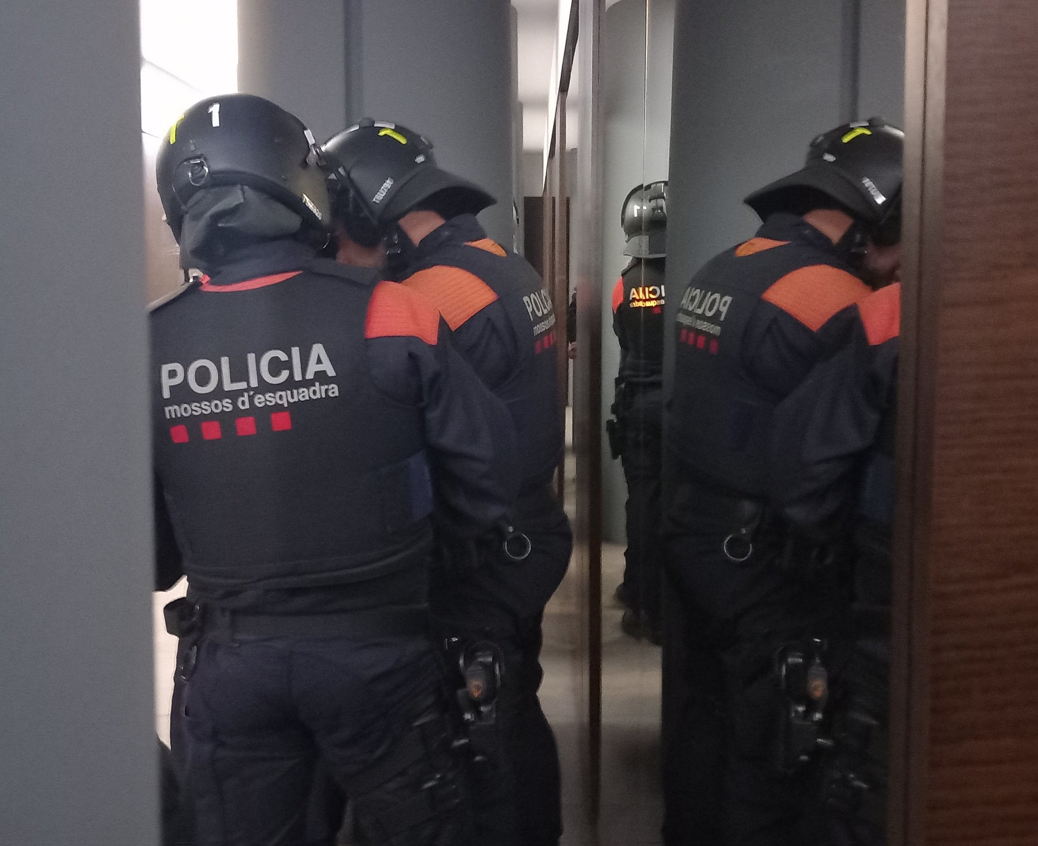 En marxa un operatiu dels Mossos contra una organització italiana establerta a Catalunya vinculada al tràfic de drogues