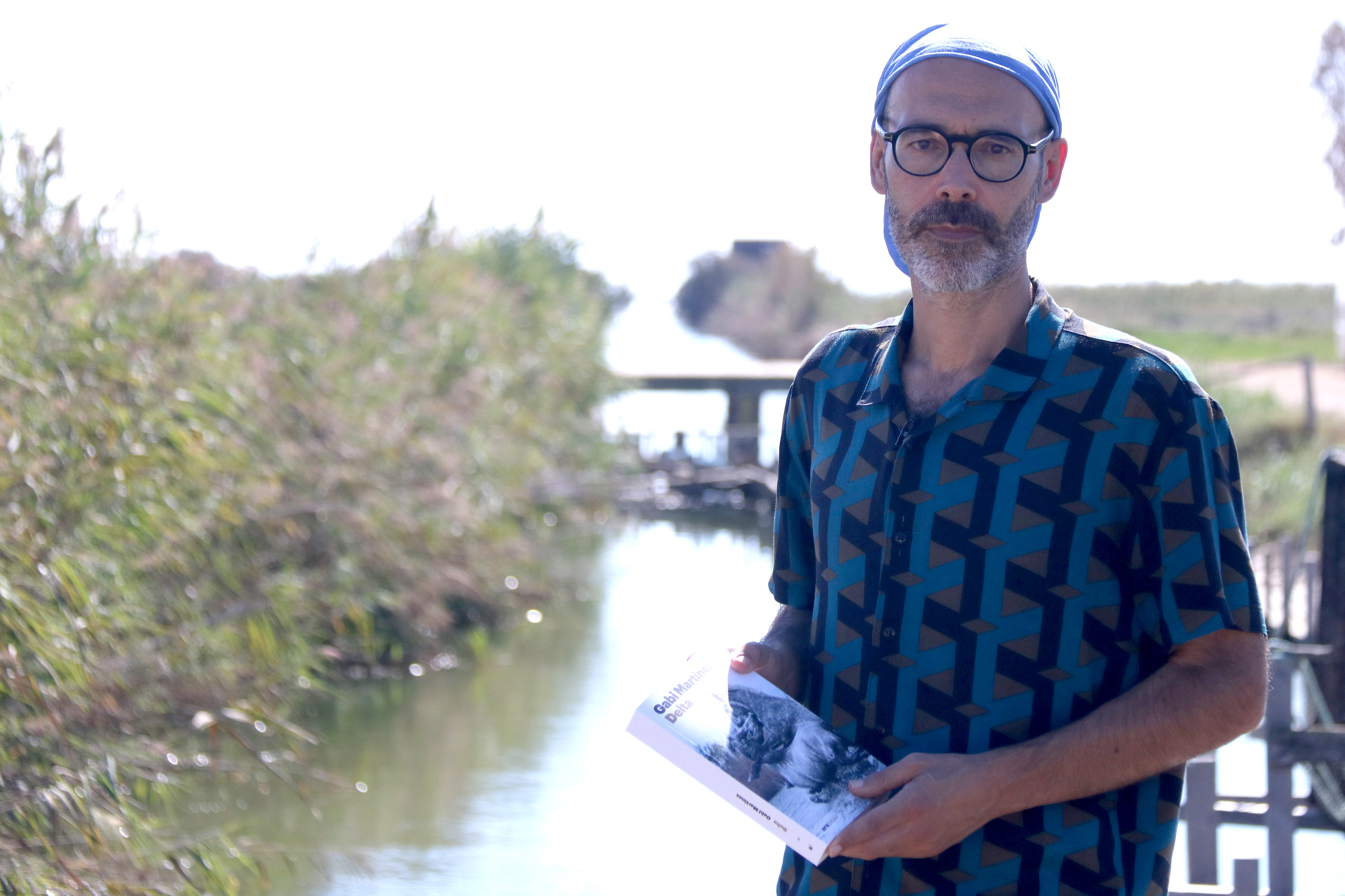 ‘Delta’: crònica sentimental d’una illa de Buda que es resisteix a desaparèixer sota el mar i l’oblit