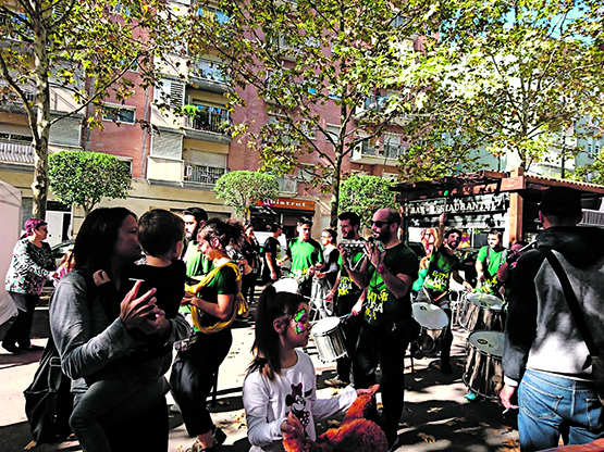 La Fira de la Castanyada de la Girada celebra deu anys amb cinc dies de terror i diversió