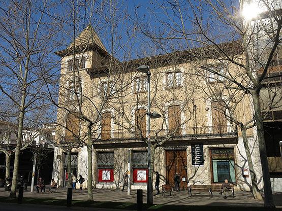 La façana del Fòrum Berger Balaguer estrenarà avui nova il·luminació