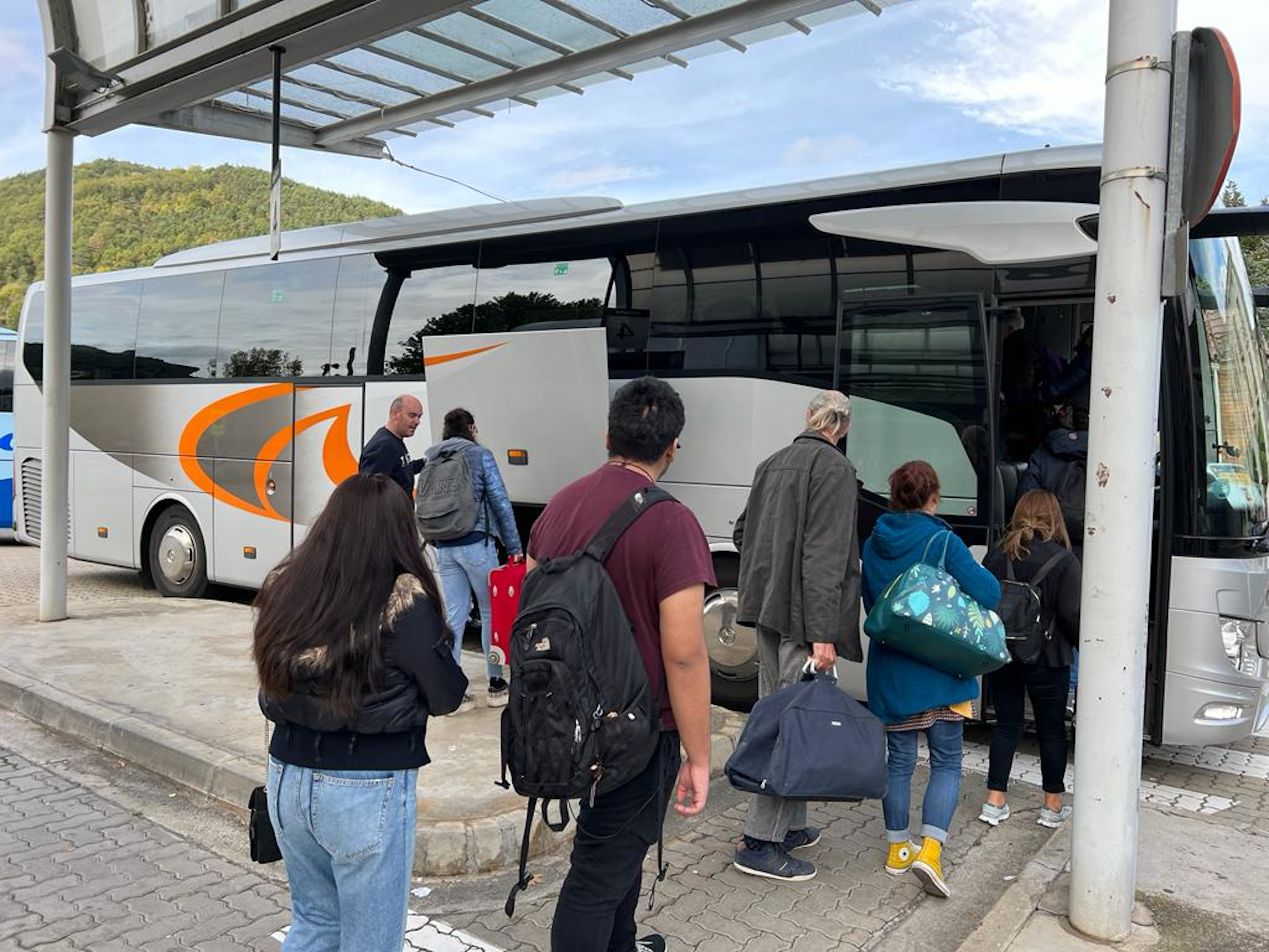 Usuaris afectats pel tall a l’R3 a Ripoll es queixen de la manca d’informació: “Ni ells mateixos saben on adreçar-nos”