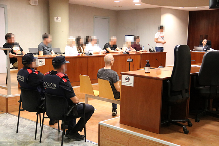 El jurat declara culpable d’assassinat amb traïdoria i acarnissament l’acusat de matar el seu company de pis a Lleida