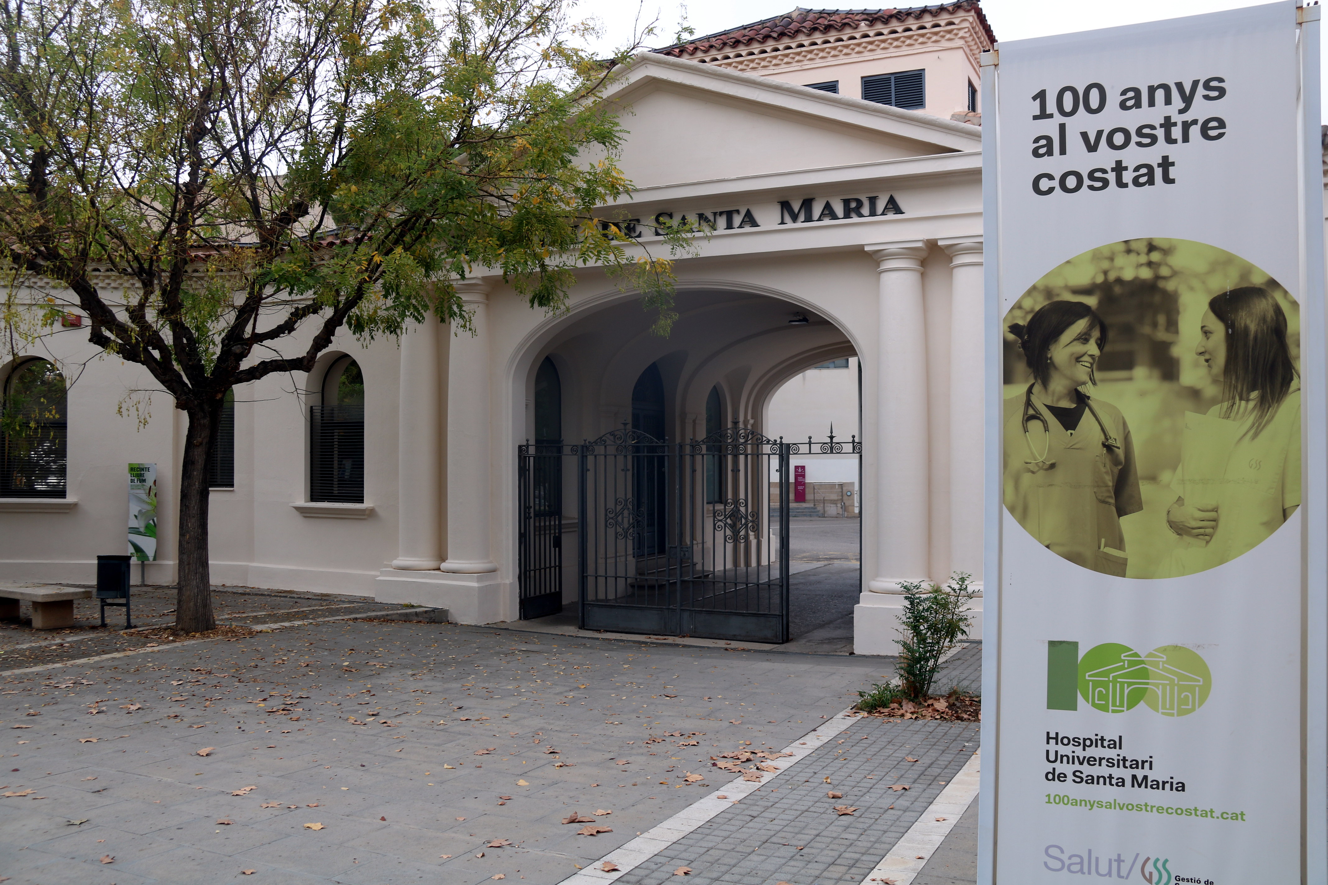 L’Hospital Santa Maria de Lleida trasllada al paper un segle d’història i vivències a l’obra ‘100 anys al vostre costat’
