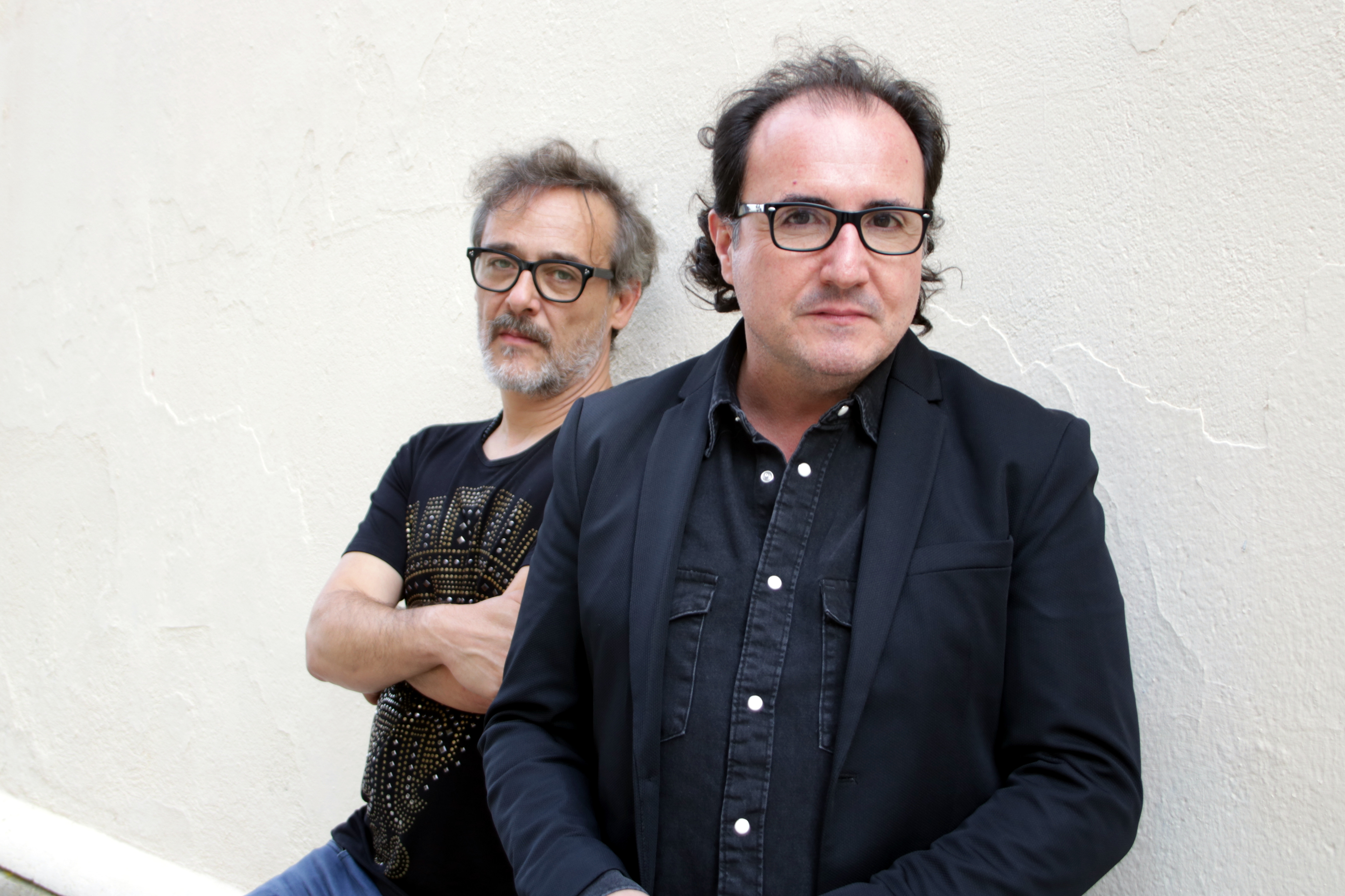 Santi Balmes i David Escamilla conversen sobre cançons, la creativitat i la vida al llibre ‘Esa pieza que no encaja’