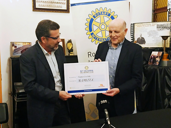 El Rotary Club de Vilafranca lliura 16.048 euros a la Fundació Cors Units de la recaptació de la Nit Solidària 2023