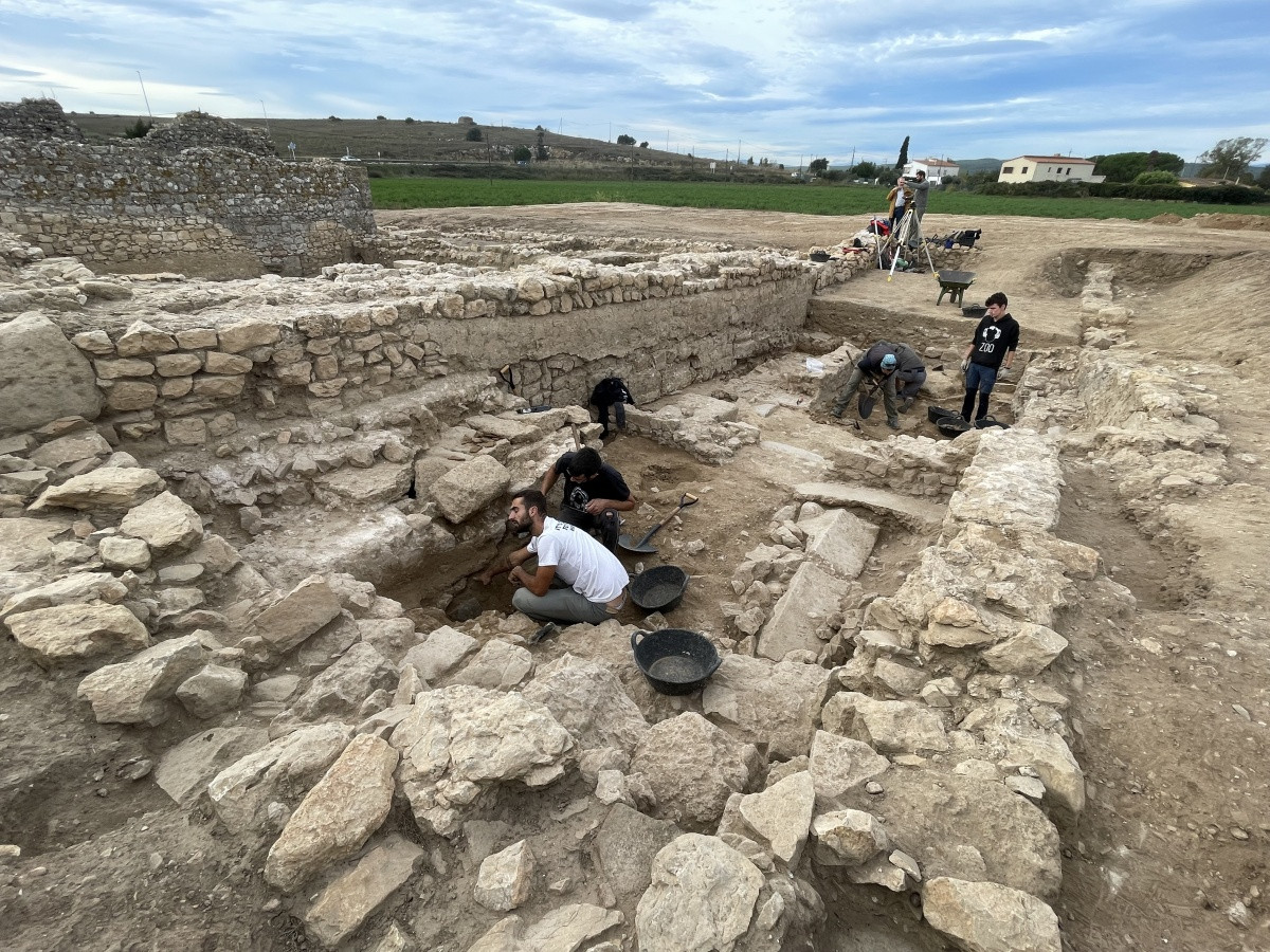 Les noves excavacions de Santa Margarida d’Empúries permeten completar la planta de l’església del conjunt episcopal