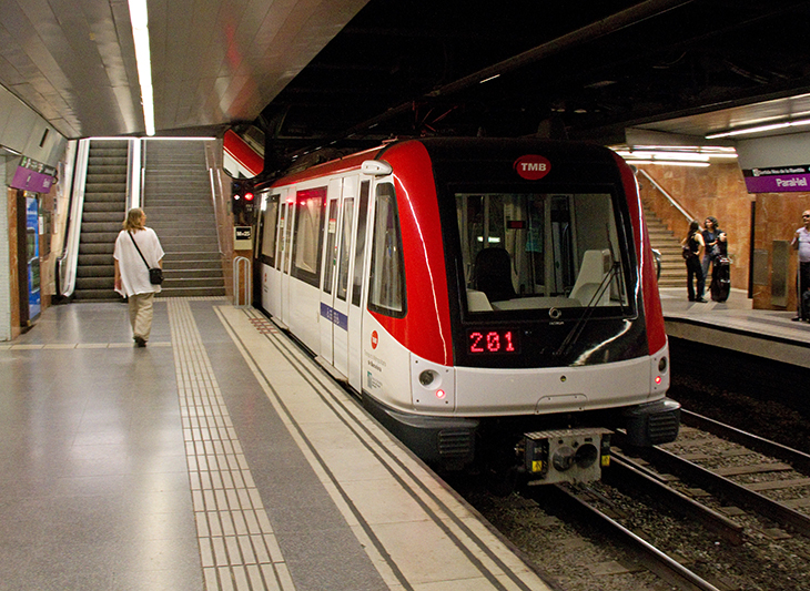 Mor un home atropellat pel metro a l’estació del Clot de Barcelona