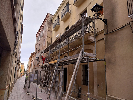 Avancen les obres de rehabilitació de la casa Weyler, que acull habitatges de lloguer social a Sant Quintí de Mediona