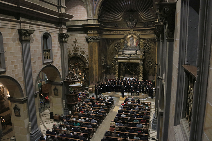 L’estrena mundial de la ‘Missa de Glòria’ de Pau Casals omple d’emoció l’església parroquial del Vendrell