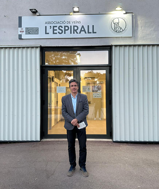 Francisco Romero comença l’any nou visitant el barri de l’Espirall