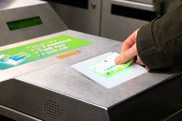 Dilluns entra en vigor l’augment del 6,75% del preu al transport públic de Barcelona