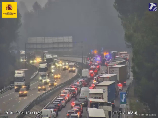 Un accident a l’AP-7 ha provocat retencions de més de 7 quilòmetres al terme de Subirats