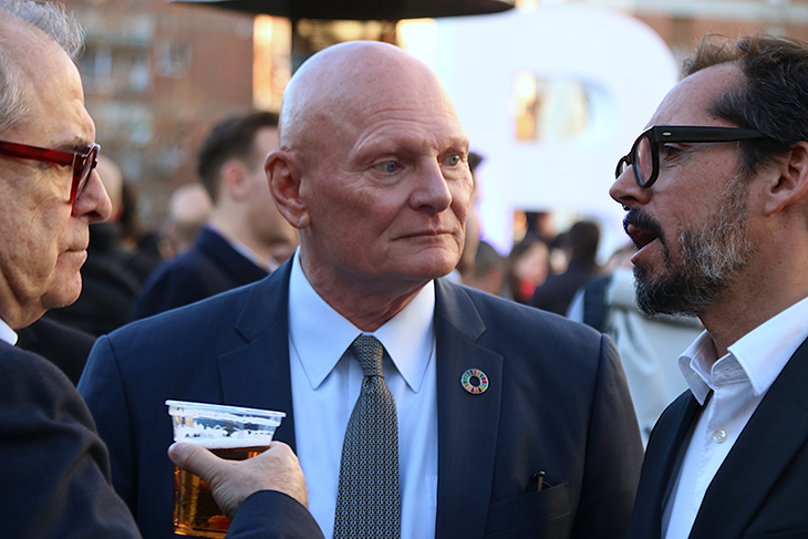Hoffman afirma que ha sigut el millor primer dia del MWC i confia que la relació amb Barcelona sigui “pròspera i llarga”