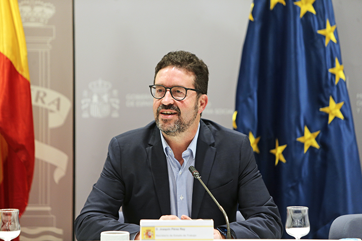 El govern espanyol proposa que la jornada laboral passi a 38,5 hores el 2024 i a 37,5 el 2025