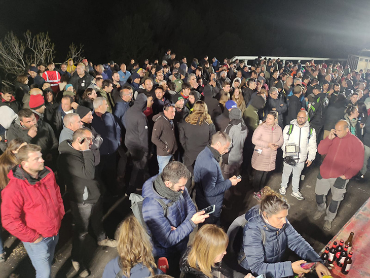 Els pagesos gironins desconvoquen el tall a l’AP-7 després d’aconseguir “el 90%” del que demanaven