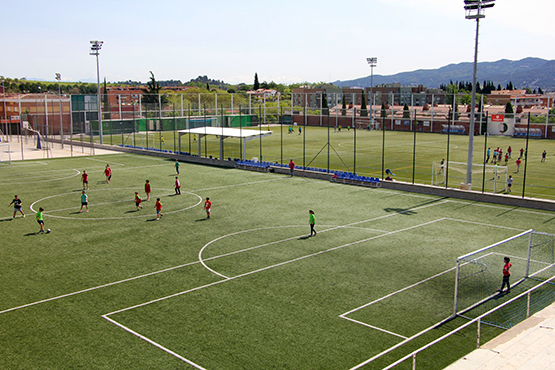Sant Sadurní tanca les dutxes de la zona esportiva i el reg del camp de futbol a partir de demà