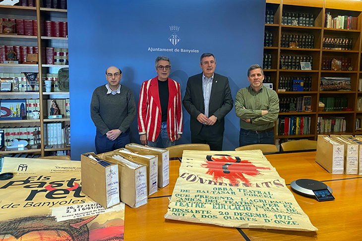 L’actor Miquel Torrent cedeix el fons a l’Ajuntament, “gran part de la història del teatre a Banyoles”