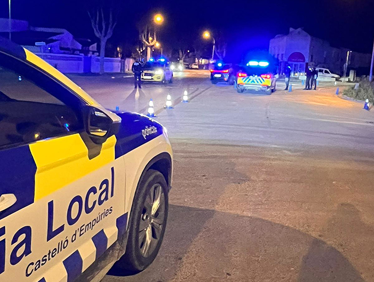 La Policia Local de Castelló d’Empúries deté un conductor begut que quadruplicava la taxa permesa