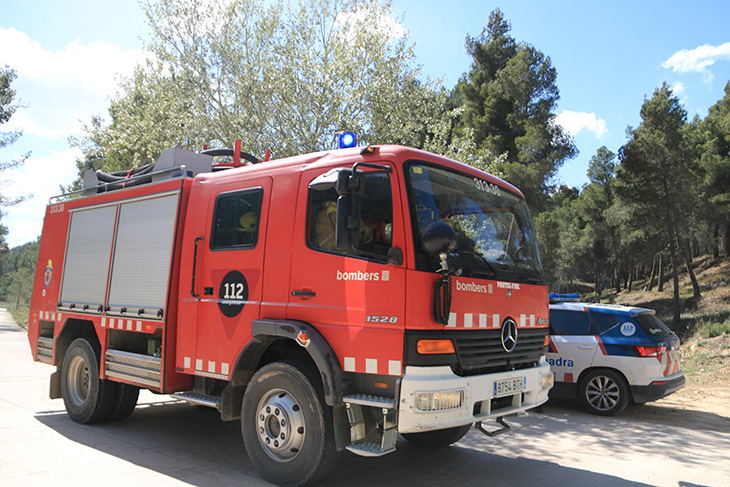 Sis ferits lleus per una fuita d’amoníac en una nau de distribució d’alimentació de Polinyà