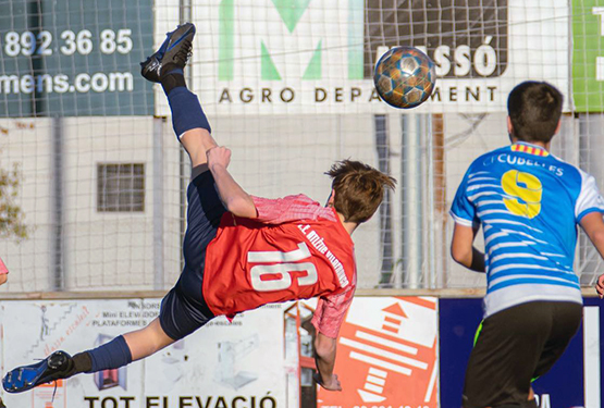 El patronat de l’Atlètic Vilafranca confirma el principi d’unió amb l’EF Marc Bartra