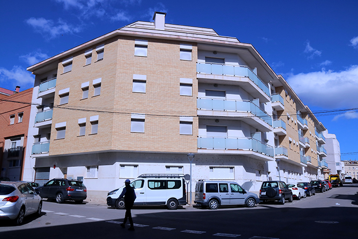 L’Ajuntament d’Amposta reclama a la Sareb la cessió d’uns 150 habitatges buits que té a la ciutat