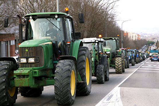 Unió de Pagesos convoca demà a Sant Sadurní una tractorada contra els abusos de la gran distribució