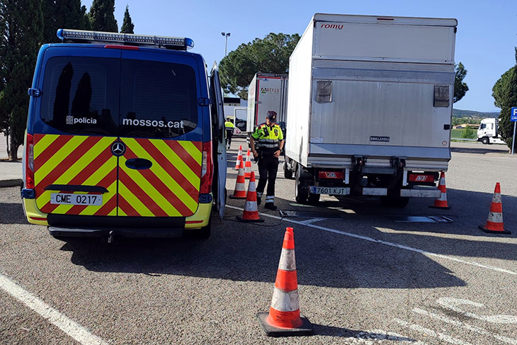 59 denúncies per excés de velocitat i un detingut en un macrocontrol a més de 5.000 vehicles a l’AP-7 a Garrigàs