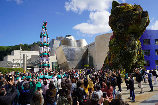 Feina extra en la sortida dels Castellers de Vilafranca al País Basc