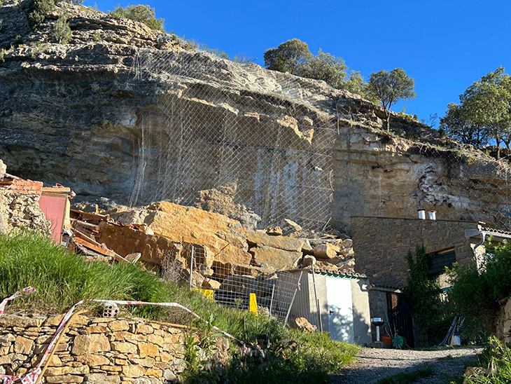 L’Ajuntament de Tremp treballa en el sanejament i estabilització de la zona del despreniment del poble de Sant Engràcia