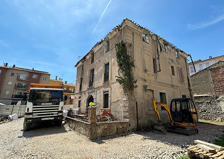 Comencen les obres per convertir la finca de la Torre de Ripoll en un equipament públic municipal