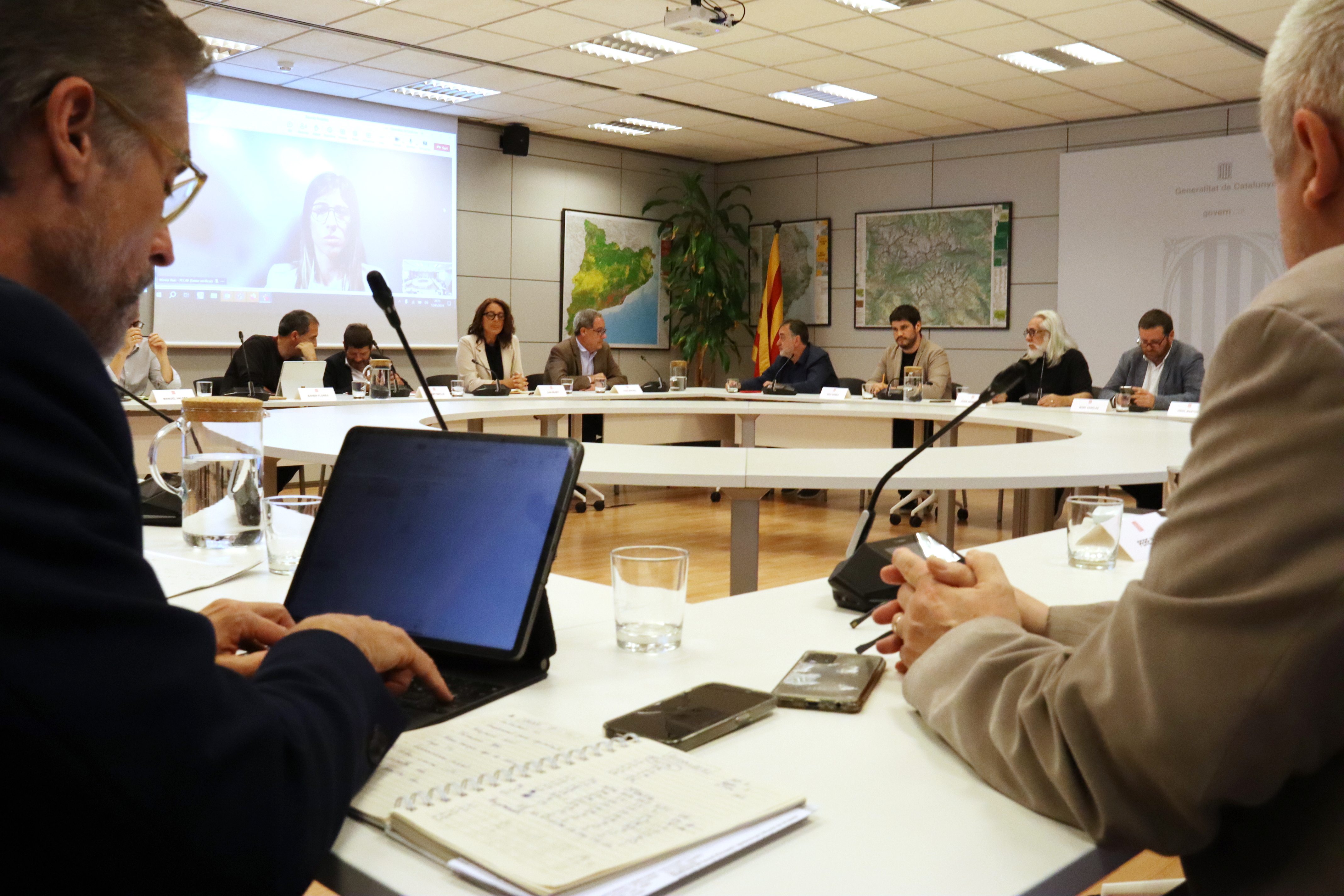 En marxa la reunió d’urgència entre el Govern, l’Ajuntament de Barcelona, Adif i Renfe pel caos a Rodalies