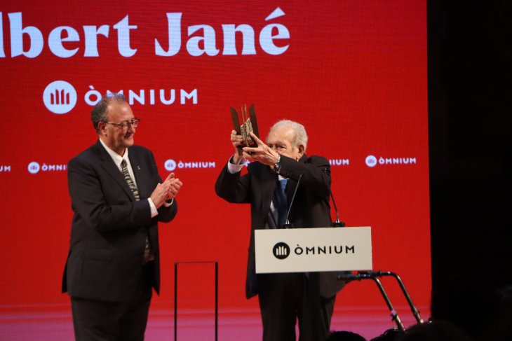 El traductor, escriptor i lingüista Albert Jané rep el 56è Premi d’Honor de les Lletres Catalanes