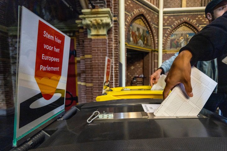 La majoria dels països de la UE decideixen aquest diumenge el Parlament Europeu per als pròxims cinc anys
