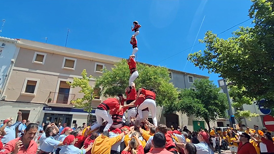 Els Xicots de Vilafranca fan doblet de castells de 7 i mig a la Bisbal del Penedès