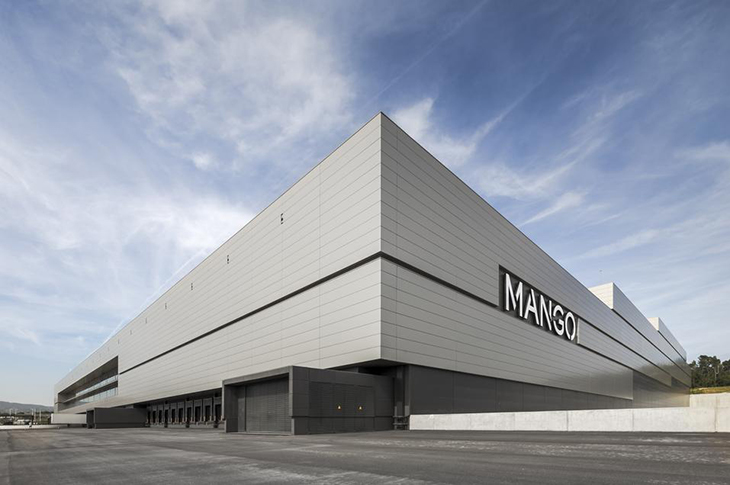 Mango preveu contractar prop de 200 persones al centre logístic de Lliçà d’Amunt durant l’estiu
