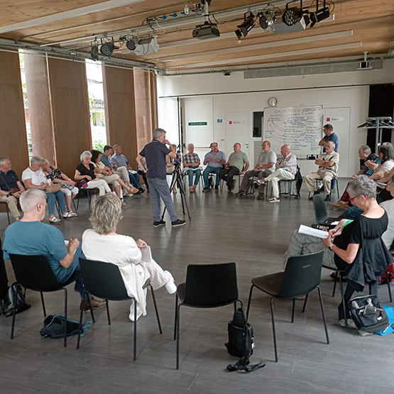 Pro Sanitat Pública es reuneix amb la gerència de la Regió Sanitària Penedès per saber la situació d’aquest estiu a la comarca