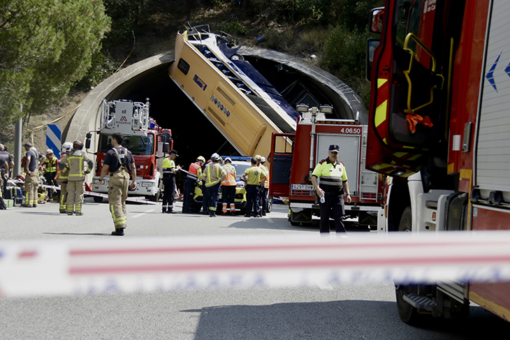 3 dels 47 ferits a l’accident de bus a la C-32 continuen ferits greus