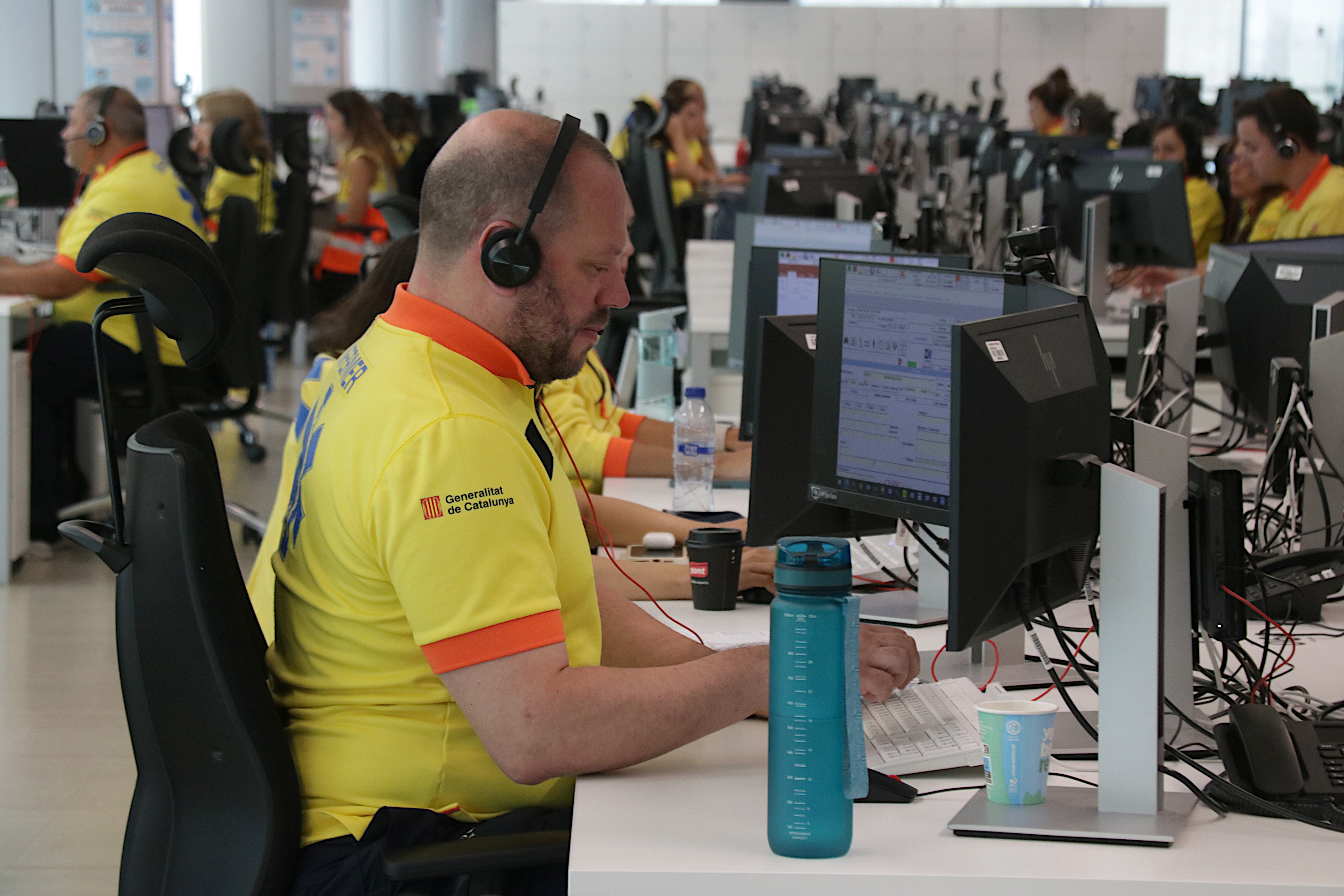 El telèfon de prevenció del suïcidi a Catalunya atén 33 trucades diàries en el darrer any, un 16% més