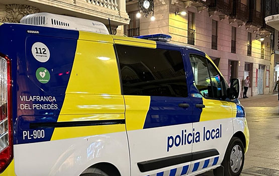 Detenen dos individus per robatoris de telèfons mòbils amb violència a Vilafranca