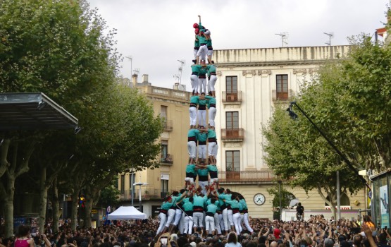 Els Castellers de Vilafranca es llueixen a Mataró amb el primer 5 de 9 amb folre de la temporada