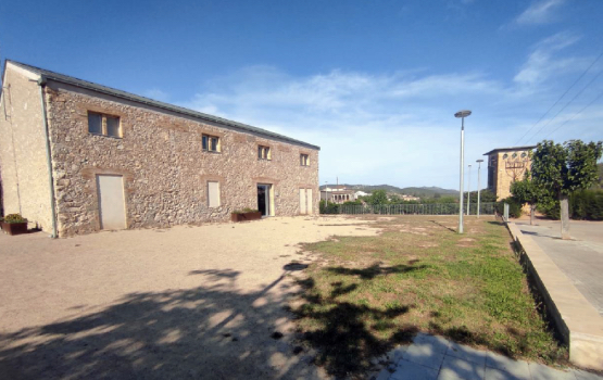 L’Ajuntament d’Avinyonet licita la construcció d’una pista multiesportiva