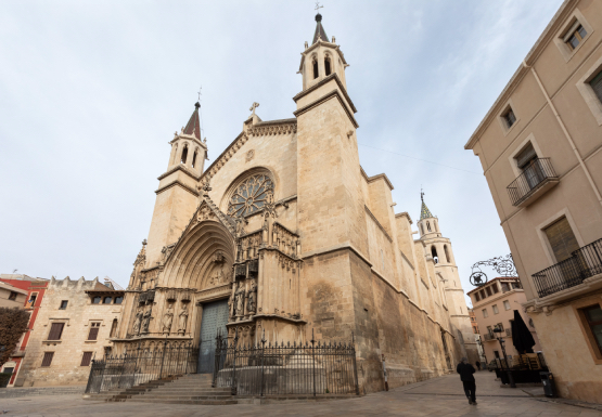 Presenten un llibre sobre la història de Santa Maria de Vilafranca, el gran temple gòtic del Penedès