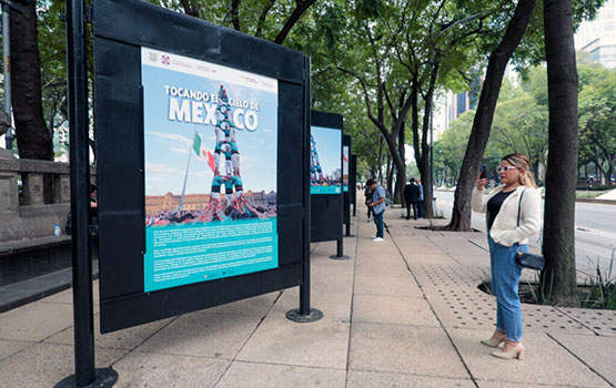Una exposició a Mèxic recorda el pas dels Castellers de Vilafranca pel país