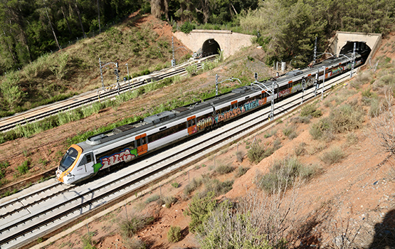 La ciutadania de l’Alt Penedès només fa 5 de cada 100 desplaçaments en transport públic
